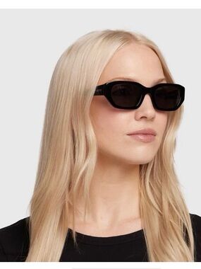 Classic Black Rectangular Women's Sunglasses